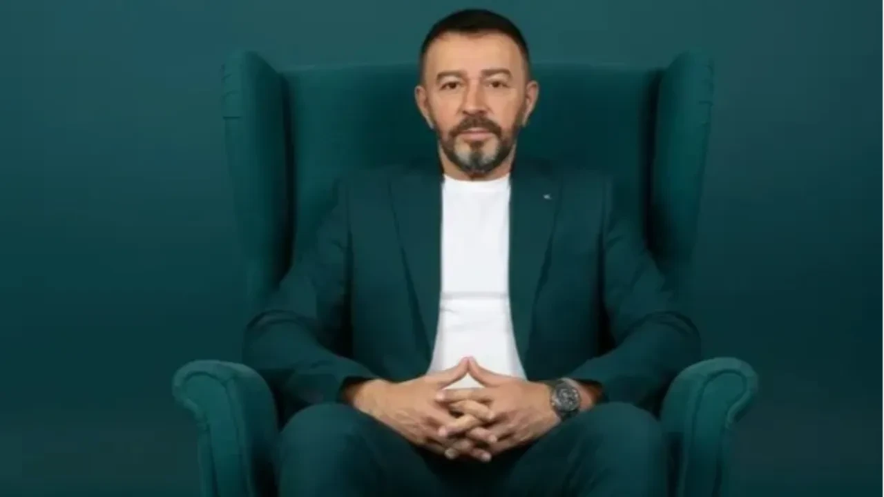 Mustafa Topaloğlu seyircisiyle tartıştı! Uyarıya sinirlenip sahneyi terk etti