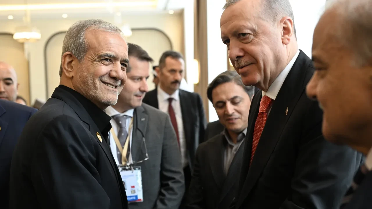 Pezeşkiyan'dan Türkiye'yi hedef alan füze için açıklama: Cumhurbaşkanı Erdoğan'a teklif sundu