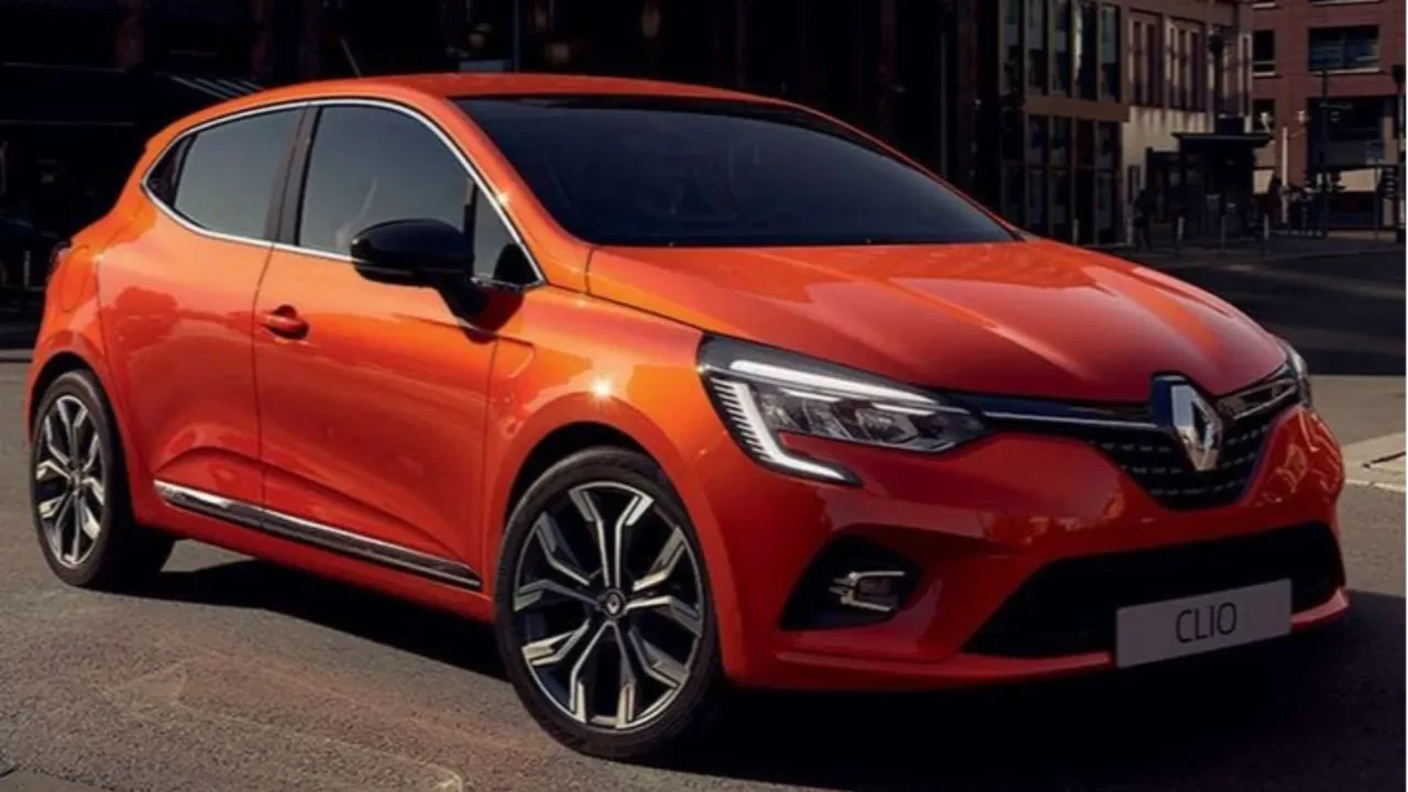 Renault Mart 2026 fiyat listesi yayınlandı! Renault Clio, Captur, Megan, Duster fiyatları alıcıya göz kırptı