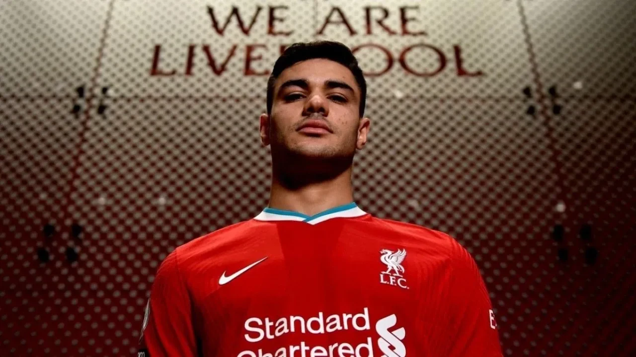Transfer gündemindeki Ozan Kabak'tan samimi açıklamalar: "Galatasaray-Liverpool eşleşmesini takip edeceğim"