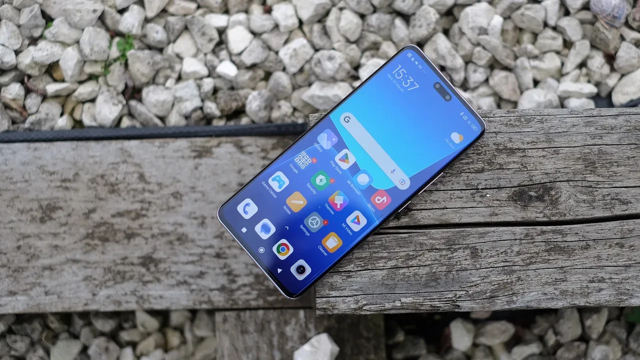 Xiaomi 13 Lite için yolun sonu göründü: HyperOS 3 dağıtıma çıktı
