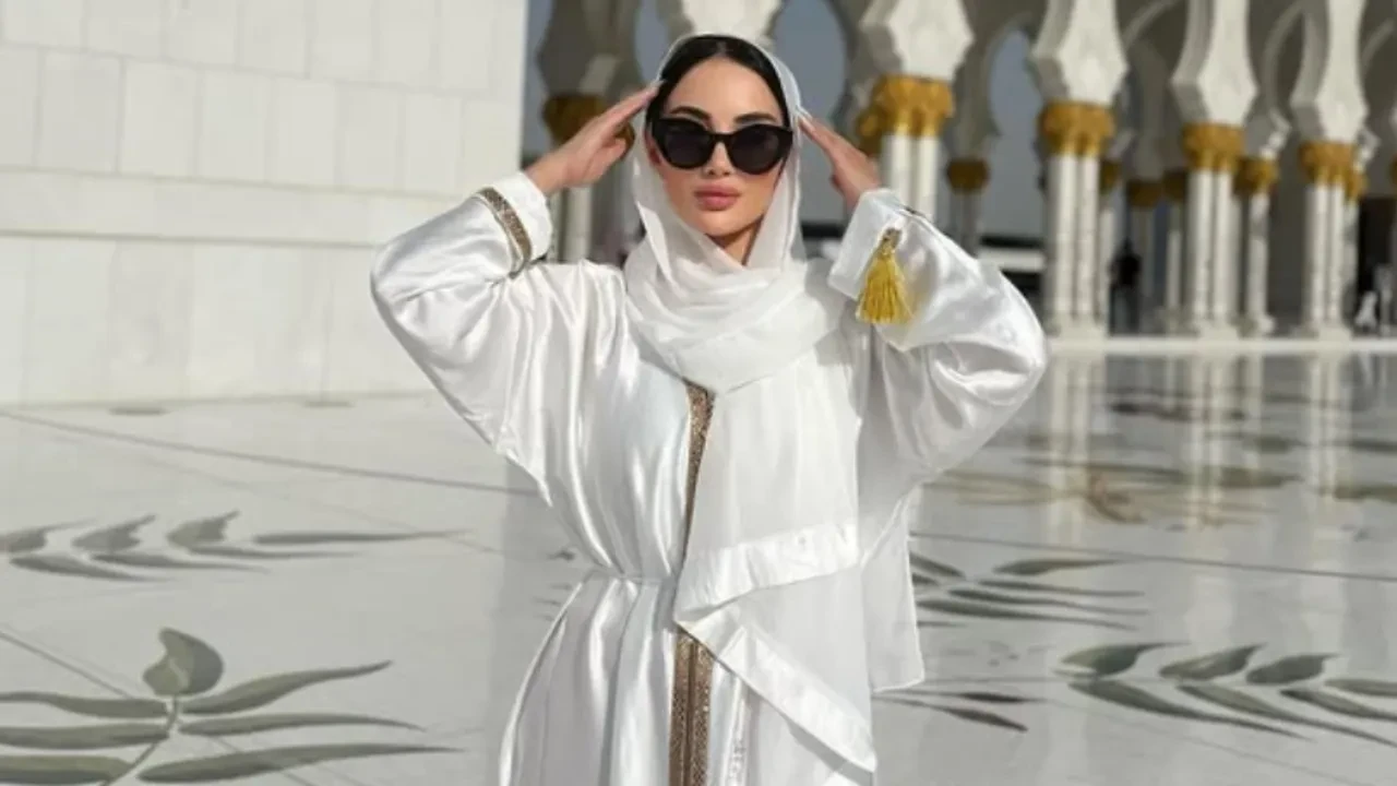 Yemekteyiz Asranur kimdir, kaç yaşında? Yemekteyiz'de sosyal medya fenomeni Asranur Hanım eleştiri yağmuruna tutuldu