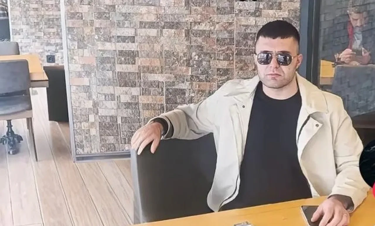 17 yaşındaki saldırgan dehşet saçtı! Pompalı tüfekle evi basıp genç adamı öldürdü