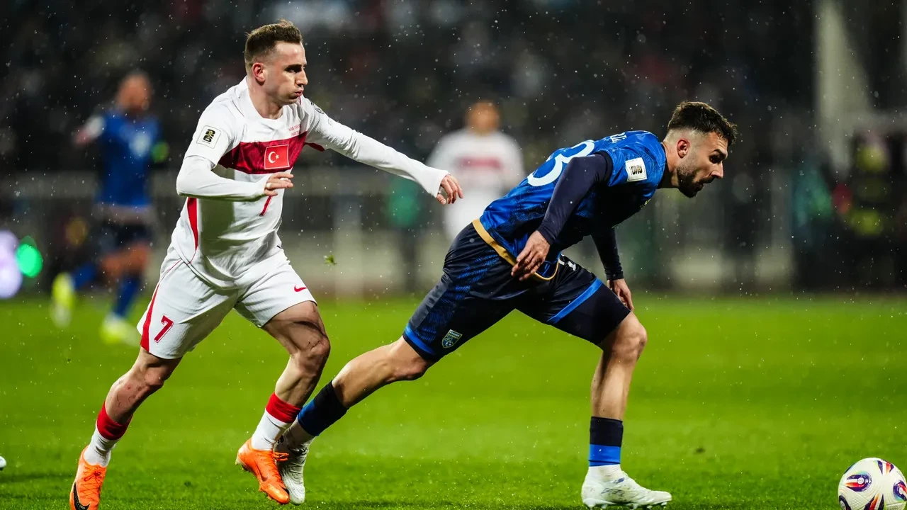 24 yıllık hasret bitti, Türkiye Dünya Kupası yolunda! Dünya basını 'Bizim Çocuklar'ı manşetlerine taşıdı