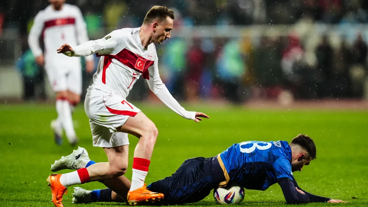 24 yıllık hasret bitti, Türkiye Dünya Kupası yolunda! Dünya basını 'Bizim Çocuklar'ı manşetlerine taşıdı