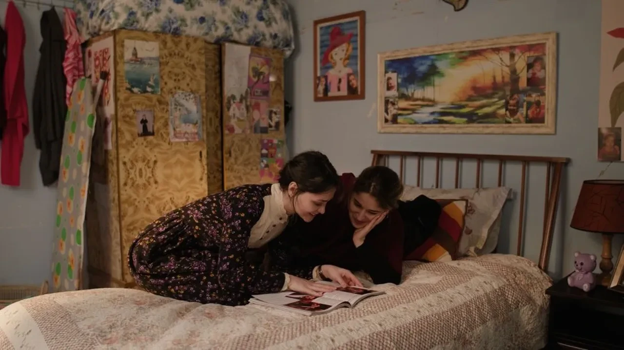 Çirkin dizisi Meryem’in arkadaşı Seher: Buse Badurlar kimdir? Buse Badurlar kaç yaşında, aslen nereli?