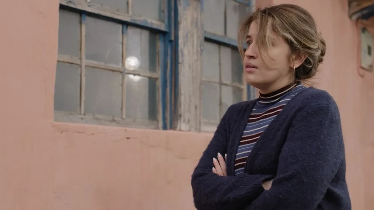 Çirkin dizisi Meryem’in arkadaşı Seher: Buse Badurlar kimdir? Buse Badurlar kaç yaşında, aslen nereli?