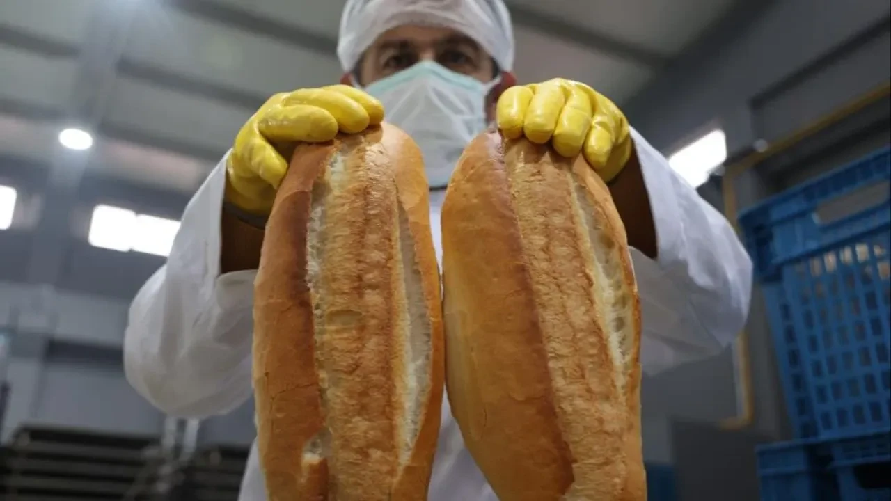 Ekmek fiyatı zamlandı! Fırıncılar Federasyonu duyurdu: işte yeni ekmek fiyatı