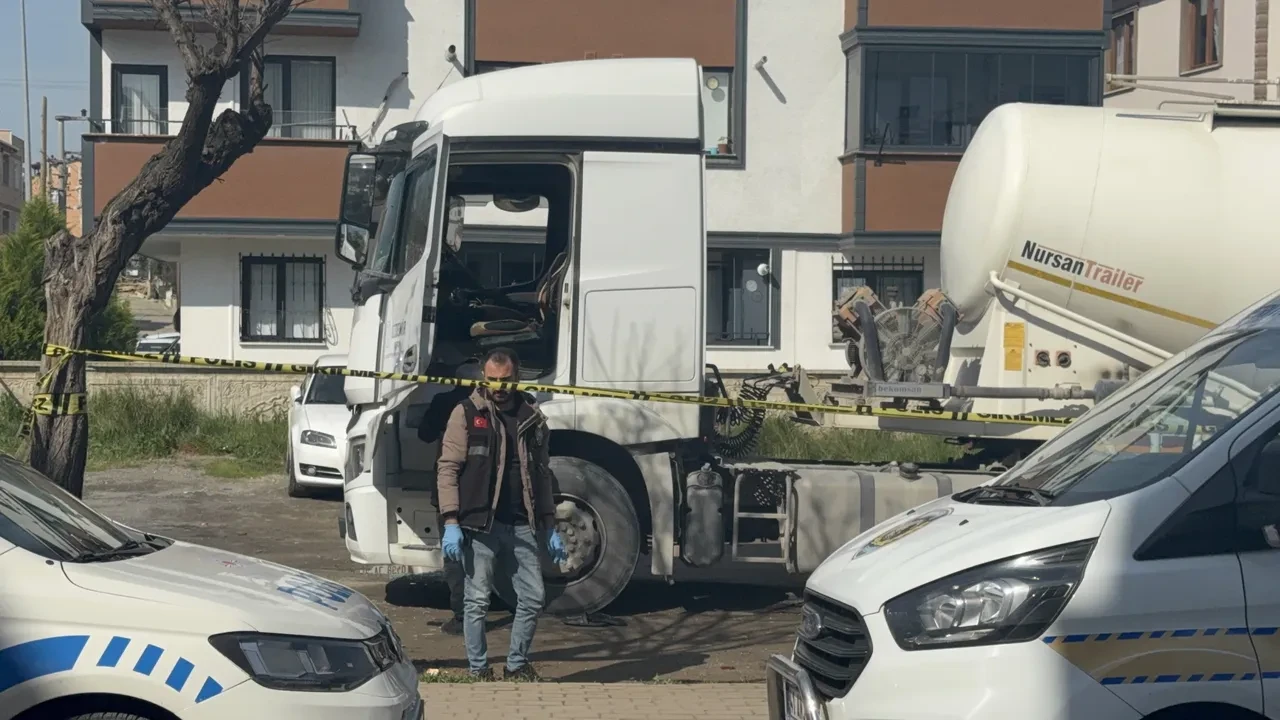 Eli kanlı katil ağabey çıktı: Kask giyip, tırın altında pusu kurmuş