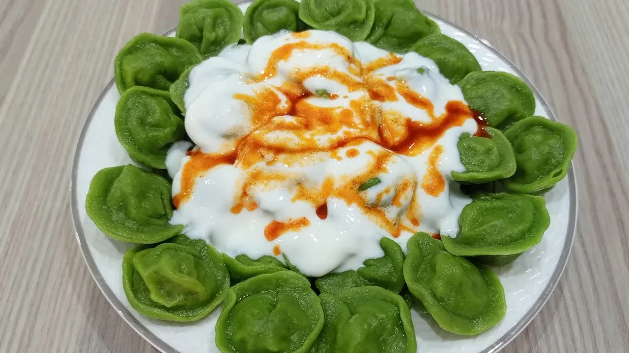 Gelinim Mutfakta Zümrüt Mantı nasıl yapılır? Yeşil rengi bu tarifle tam oturacak