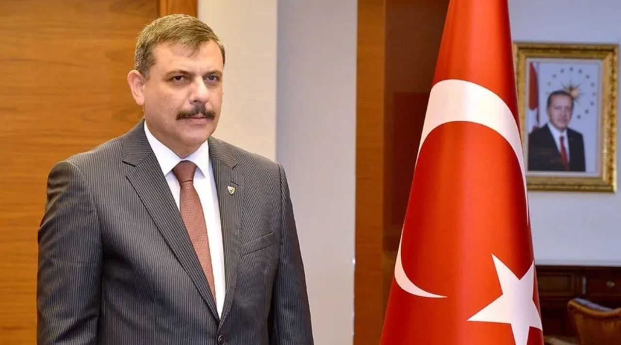 İçişleri Bakanı Mustafa Çiftçi son noktayı koydu: APP plakada 140 bin TL ceza dönemi başladı, multimedya sistemleri hakkında yönetmelik hazırlanacak