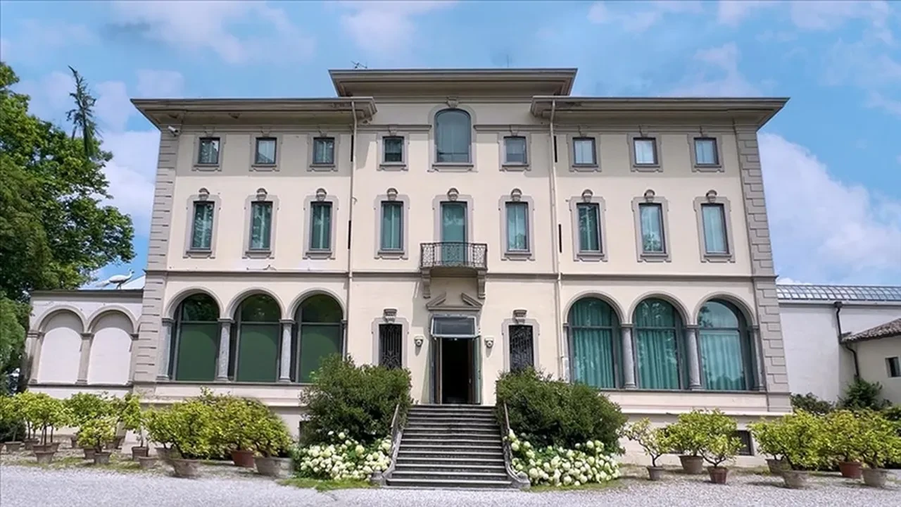 İtalya'da 3 dakika içinde büyük soygun: 9 milyon avroluk eserler çalındı