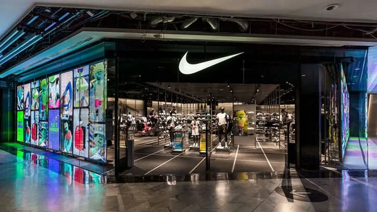 Nike’ta beklenti krizi: Hisseler çakıldı