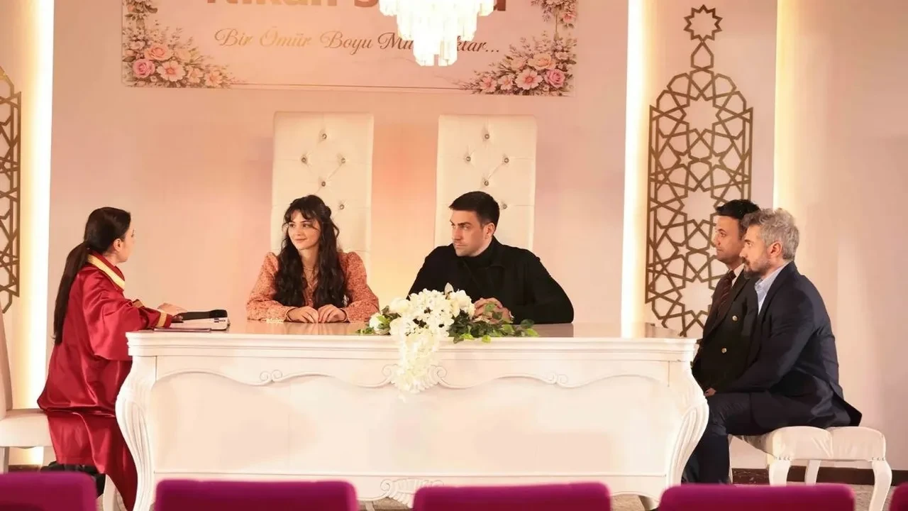 Prens dizisinden Çirkin dizisine! Çirkin dizisinde yer alan Prens dizi oyuncuları 