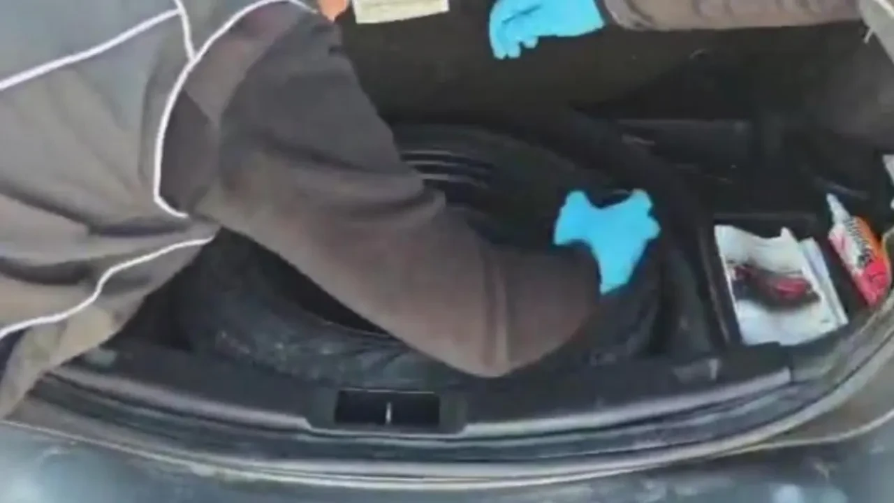 Şanlıurfa’da narkotik darbesi: Zehir tacirinin uyuşturucu zulası polisin dikkati sayesinde ele geçirildi