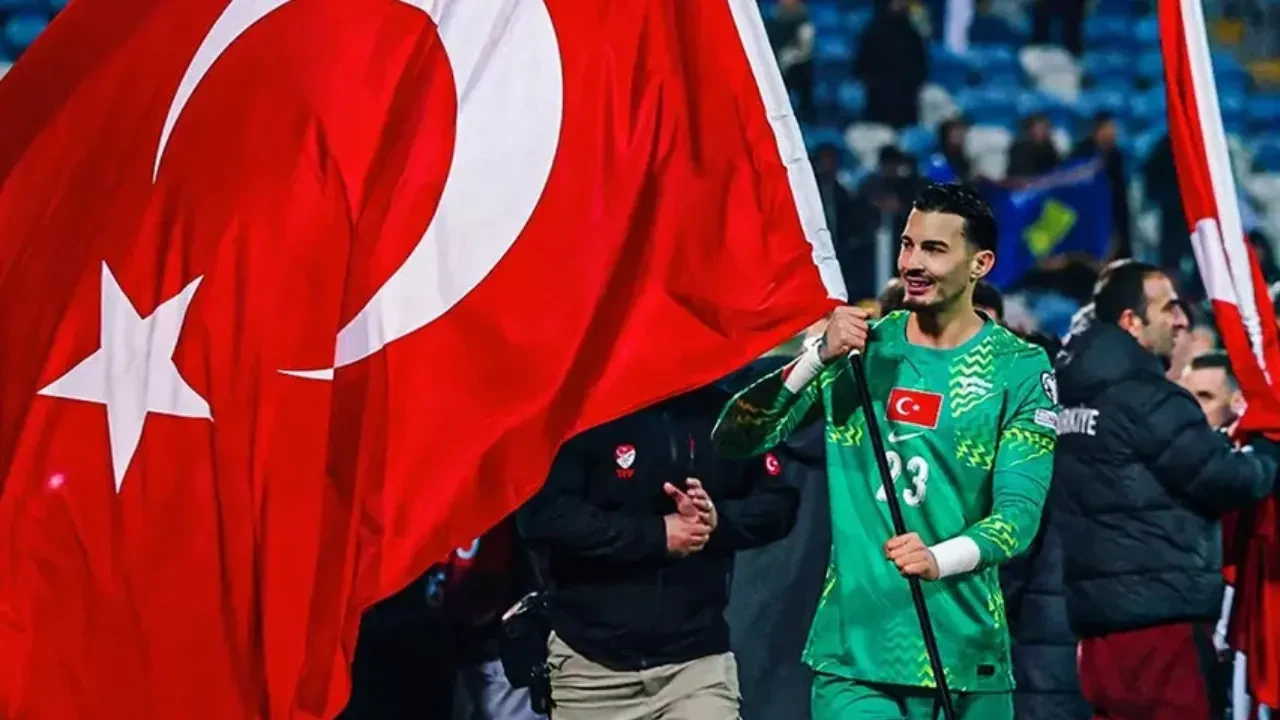 Tarihi Kosova maçı sonrası Uğurcan Çakır’dan dikkat çeken açıklama: 'Zemini ıslatmadılar ama Allah yardım etti'