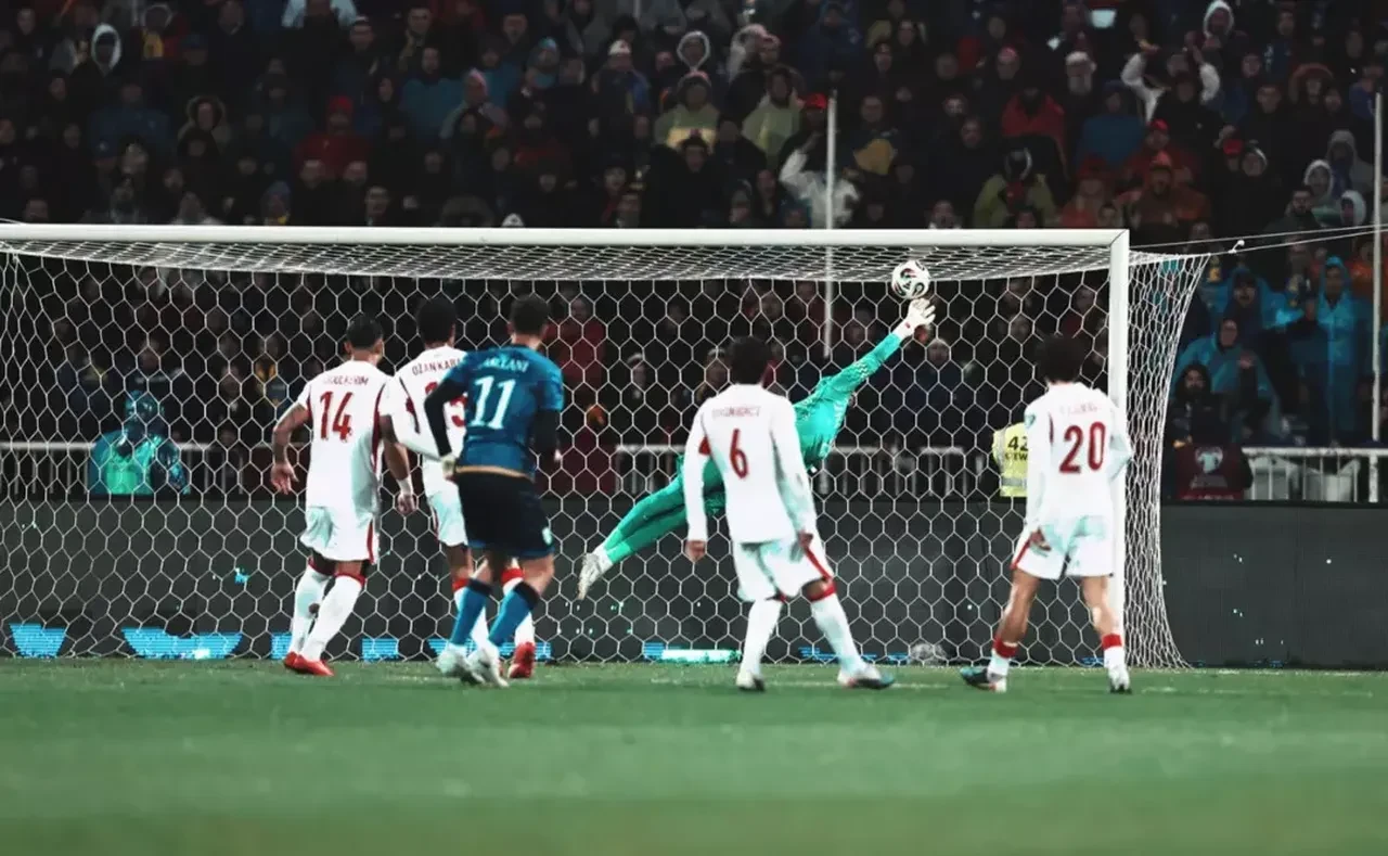 Tarihi Kosova maçı sonrası Uğurcan Çakır’dan dikkat çeken açıklama: 'Zemini ıslatmadılar ama Allah yardım etti'