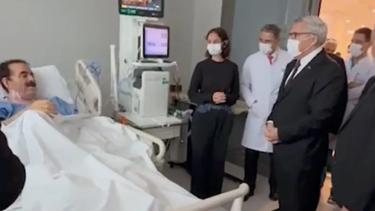 AK Parti'den İbrahim Tatlıses'e ziyaret: 'Cumhurbaşkanımız yakından takip ediyor'