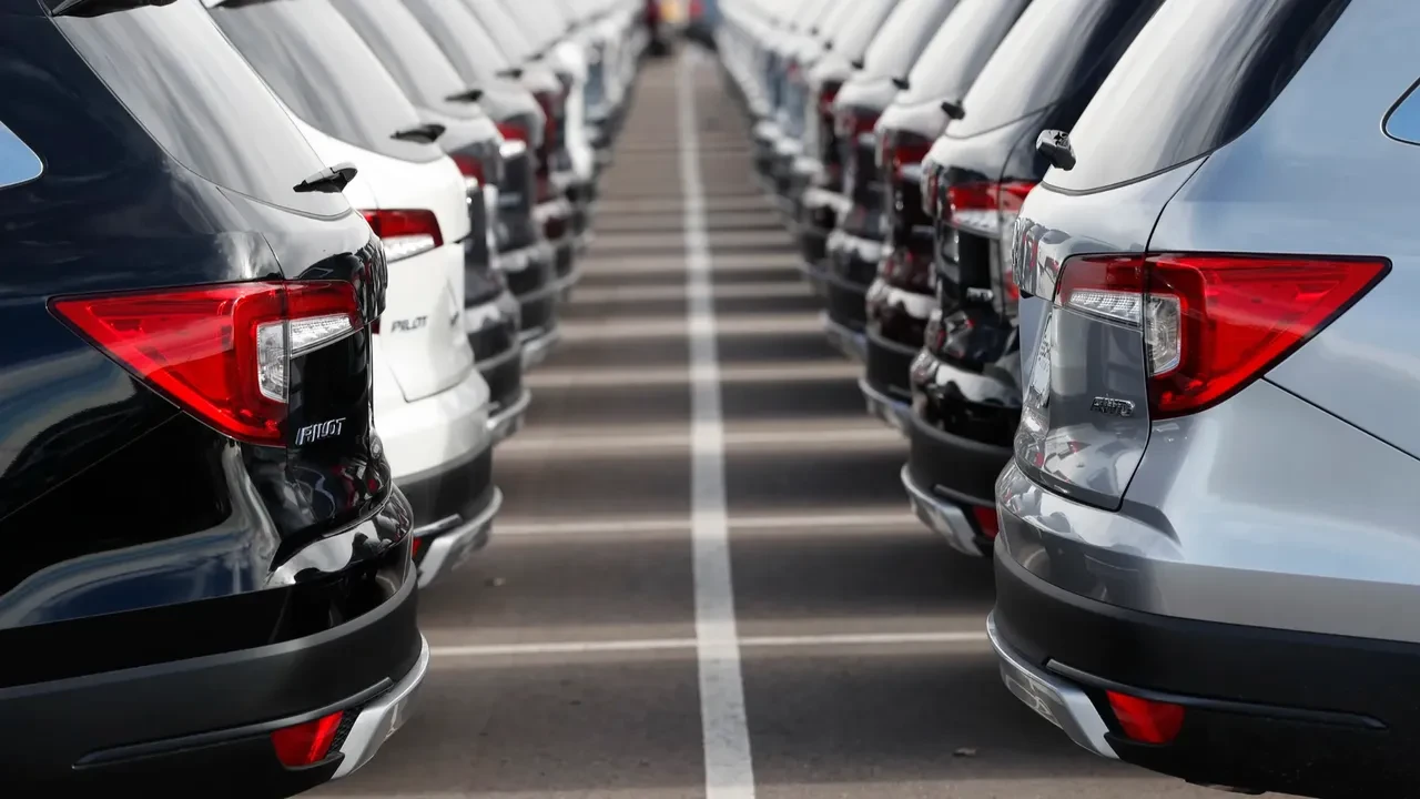 Bayiler bunu sır gibi saklıyor ama… Sıfır araç alırken binlerce lira tasarruf etmek mümkünmüş!