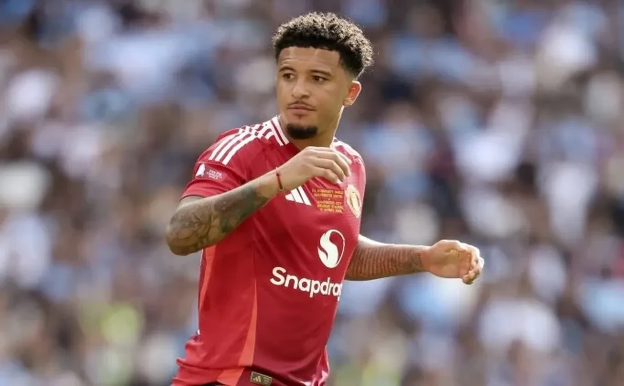 Beşiktaş derbisi sonrası Fenerbahçe transfer bombasını patlatıyor! Jadon Sancho için masada: United kabusu bitiyor...