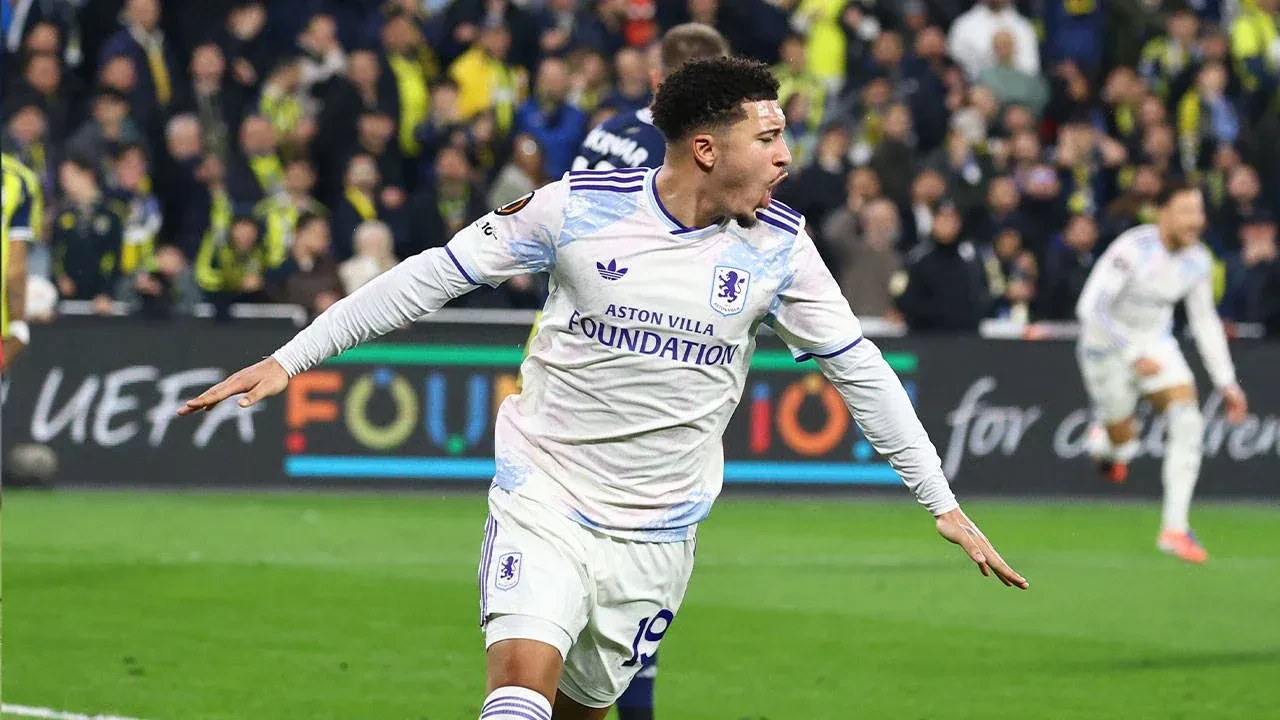 Beşiktaş derbisi sonrası Fenerbahçe transfer bombasını patlatıyor! Jadon Sancho için masada: United kabusu bitiyor...