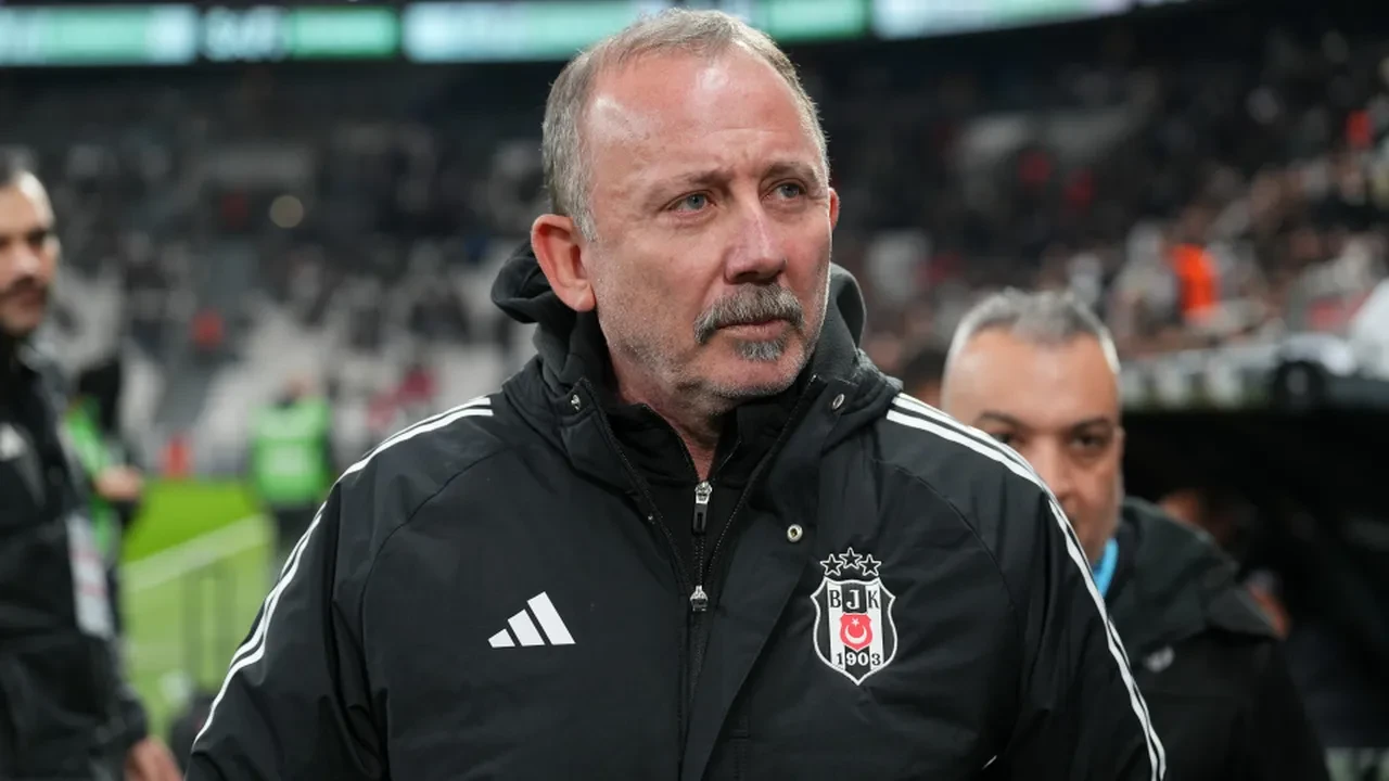 Beşiktaş'ta Sergen Yalçın'dan 'gelecek yıl' vurgusu!
