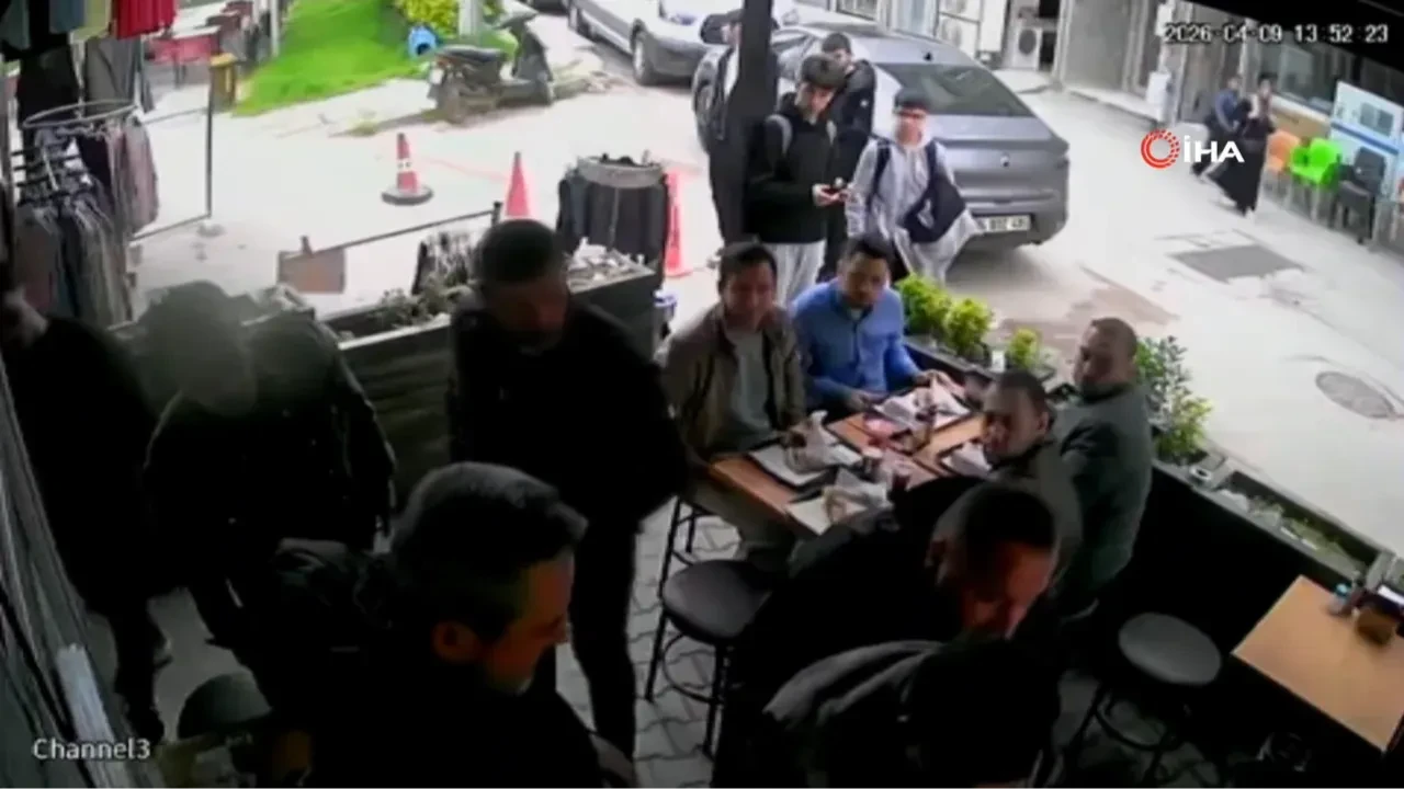 Bursa’da esnaftan hayat kurtaran dokunuş: Soluk borusu tıkanan vatandaş heimlich manevrasıyla kurtarıldı