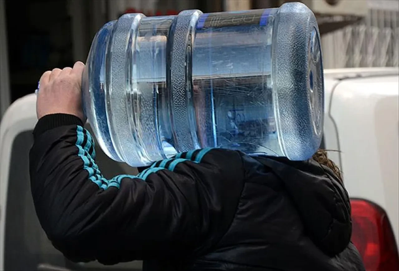 Damacana suya yüzde 40 zam geldi