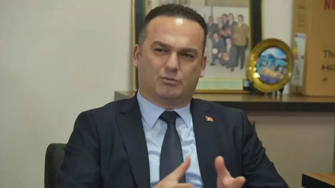 Hasbi Dede CHP'den ihraç edildi