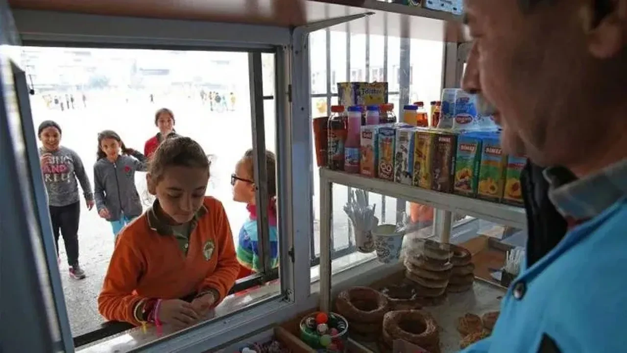 İstanbul'da öğrencilere aylık 2 bin TL kantin desteği: Vali Gül şartları açıkladı