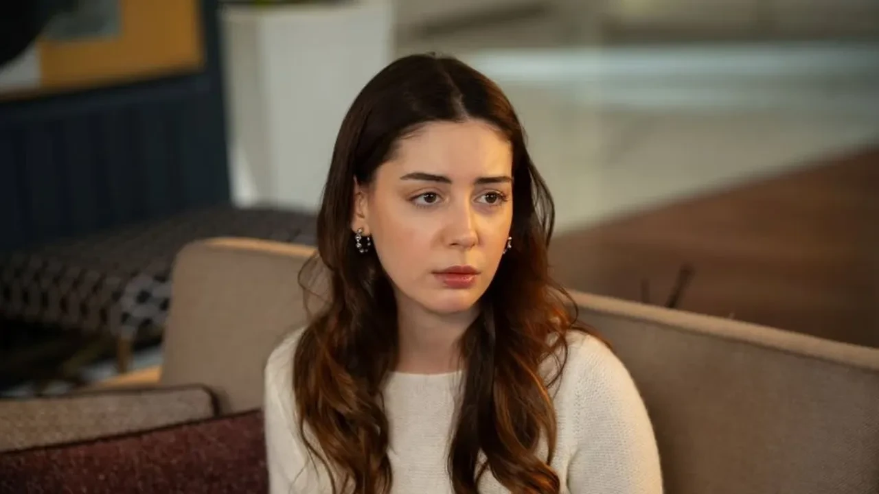 Kızılcık Şerbeti 133. Bölüm fragmanı yayınlandı mı? Kızılcık Şerbeti 132. Bölümde nereden izleyebilirim? 