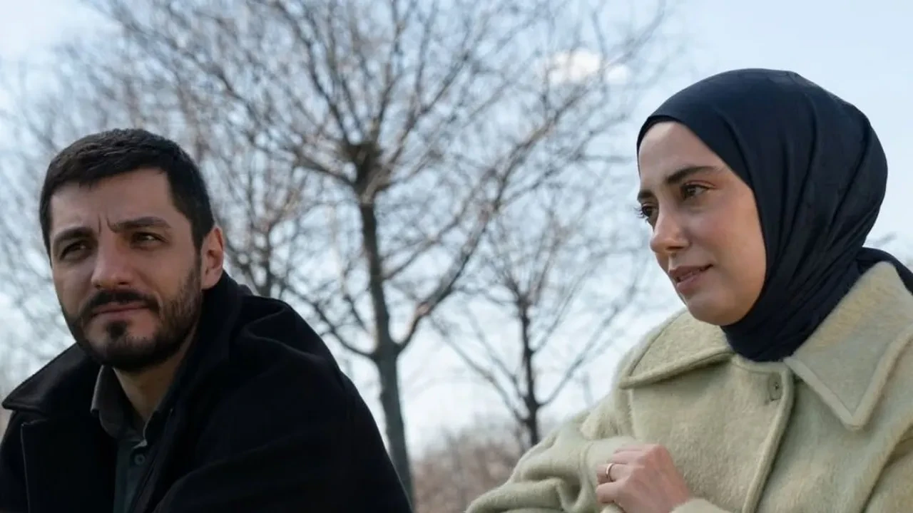 Kızılcık Şerbeti 133. Bölüm fragmanı yayınlandı mı? Kızılcık Şerbeti 132. Bölümde nereden izleyebilirim? 