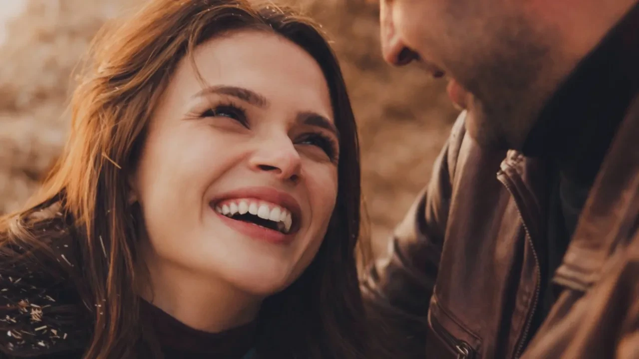 Uzak Şehir’in Alya’sı Sinem Ünsal artık İstanbul’da! Hikayesi şimdiden merak konusu oldu