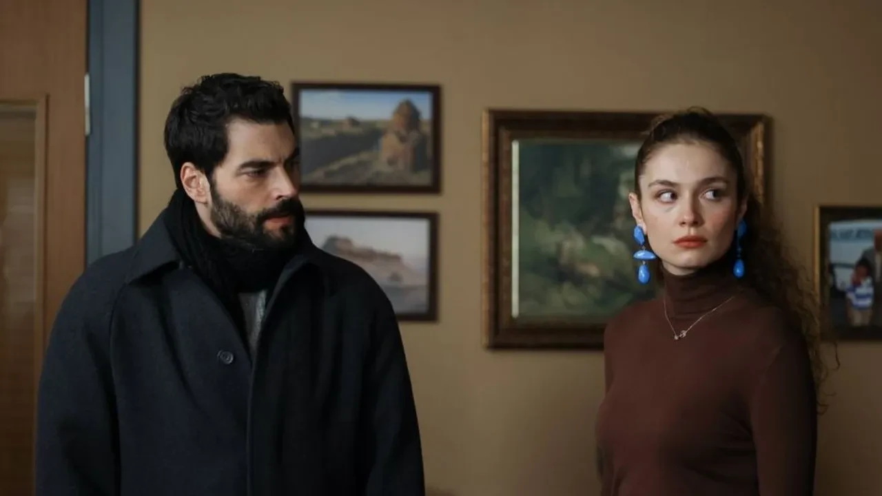 Veliaht dizisinin yıldızları bir araya geldi! Erkan Kolçak Köstendil, Hazal Türesan ve Burak Altay aynı sahnede