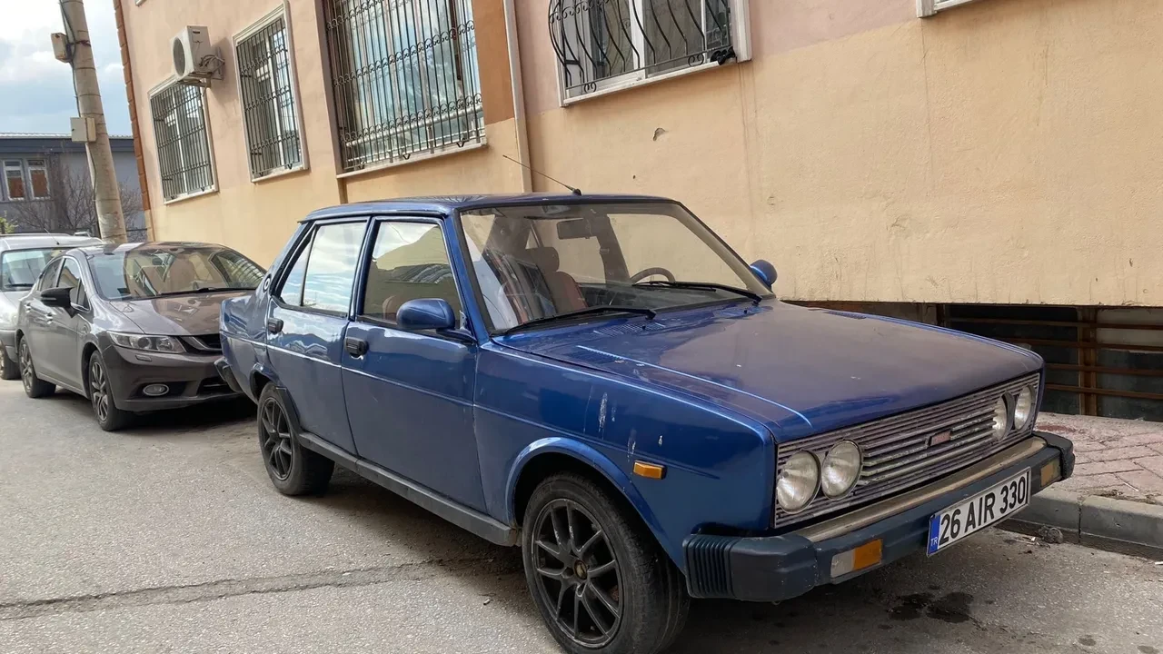 Yarım ekmek döner karşılığı satılan araba gündem oldu! 'Kar ederiz diye aldık ama...'