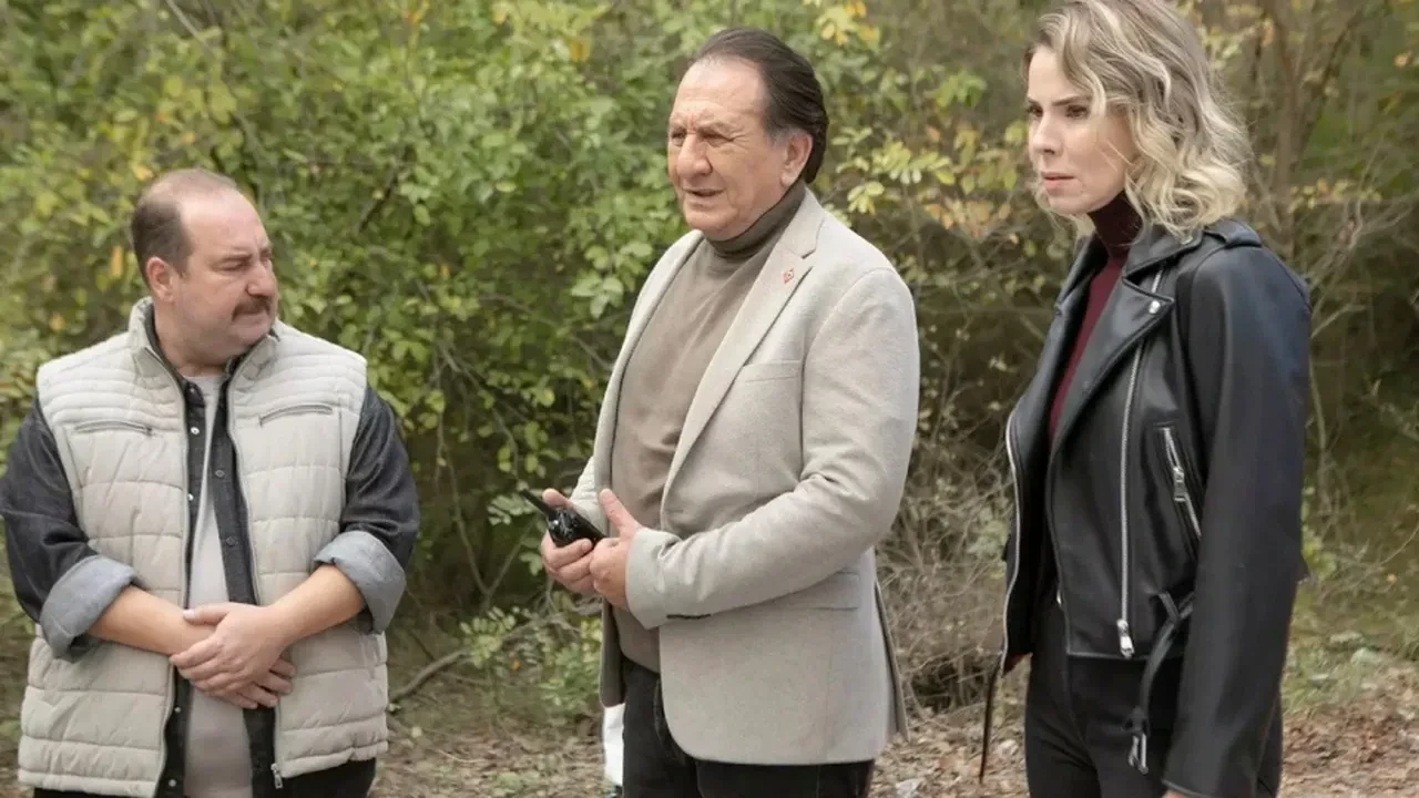 Arka Sokaklar 746. bölümde büyük çatışma! Arka Sokaklar yeni bölüm Rıza Baba'ya ne olacak, gözaltına mı alındı?