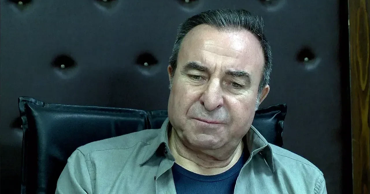 Arka Sokaklar 746. bölümde büyük çatışma! Arka Sokaklar yeni bölüm Rıza Baba'ya ne olacak, gözaltına mı alındı?