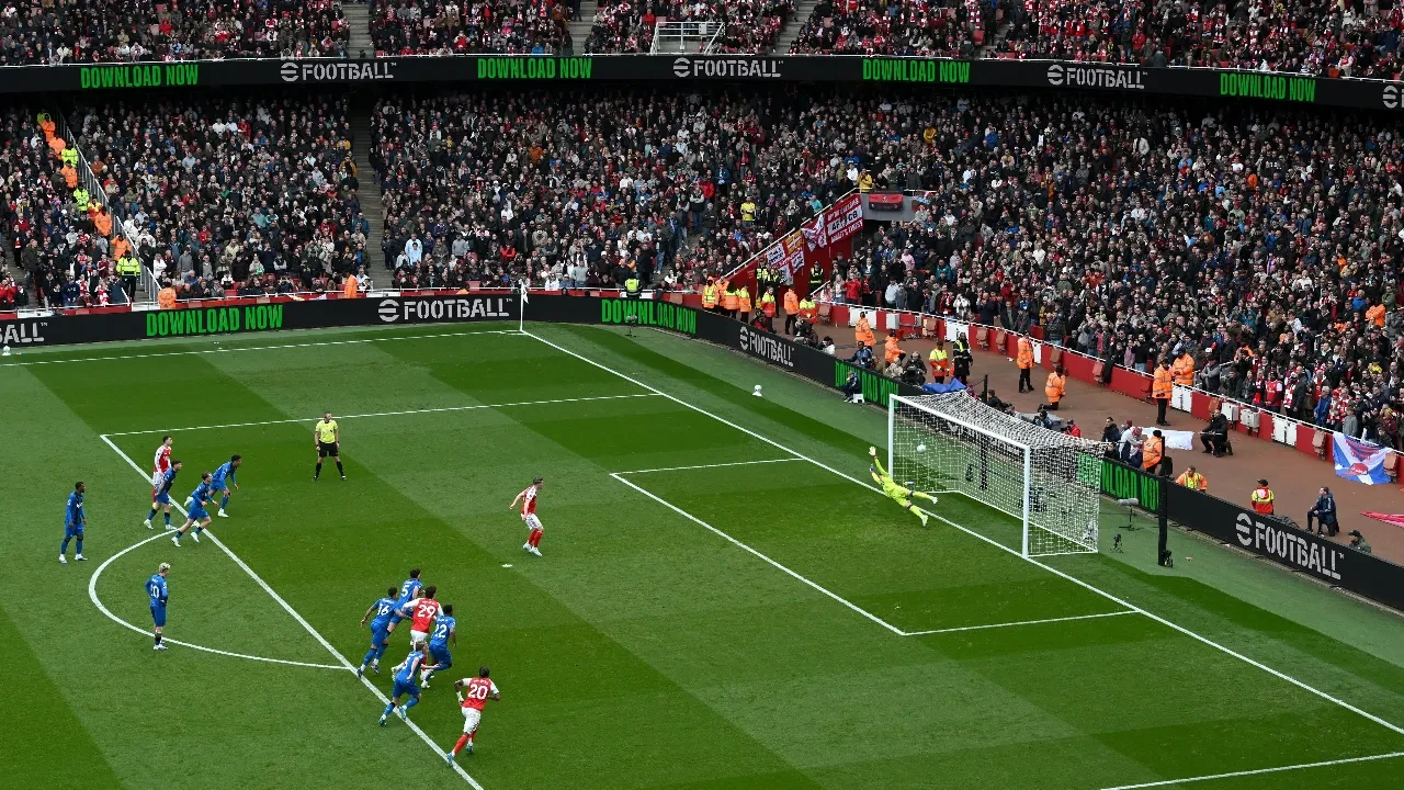 Arsenal'in bir garip hikâyesi: Emirates suskun!