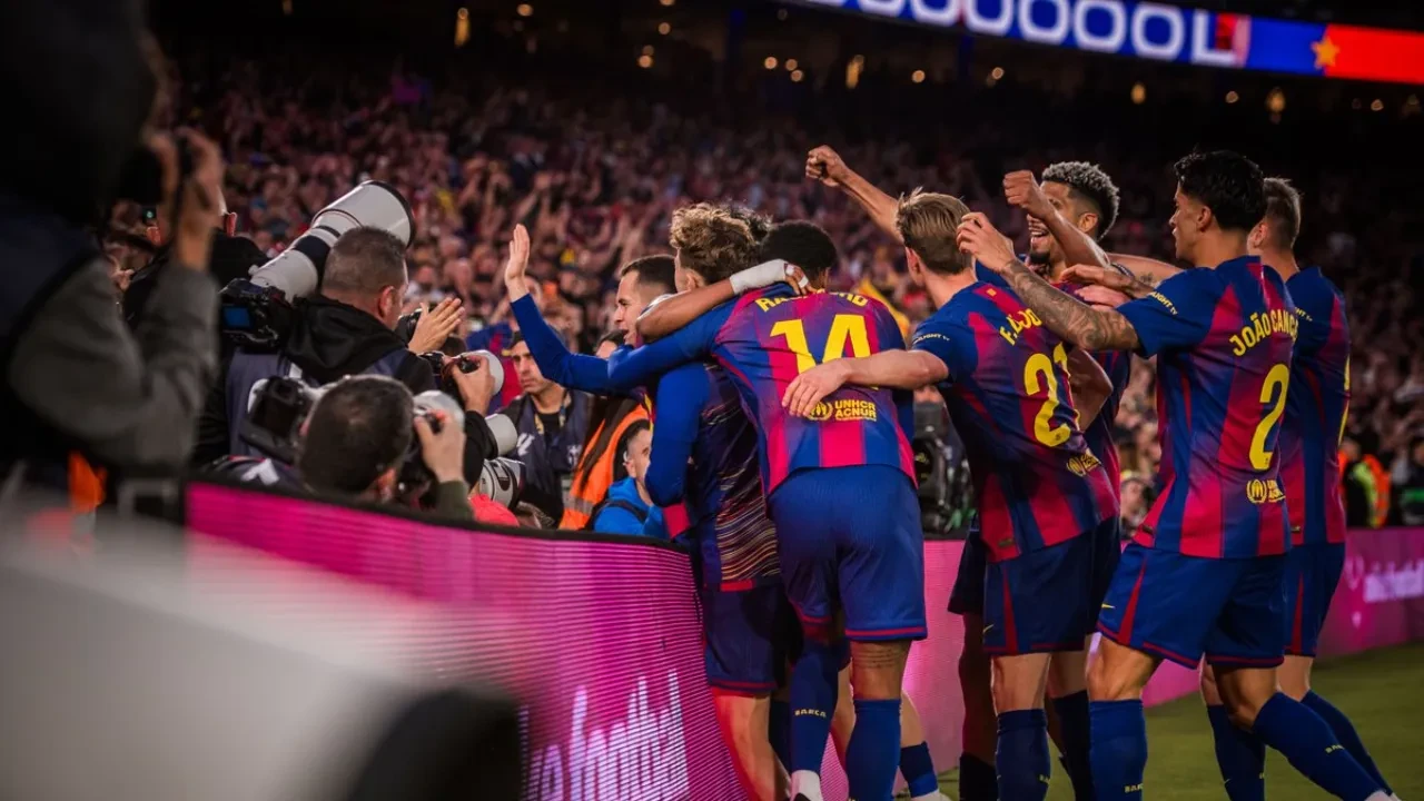 Barcelona şampiyonluk için geri sayımda: Real Madrid'e bir darbe daha!