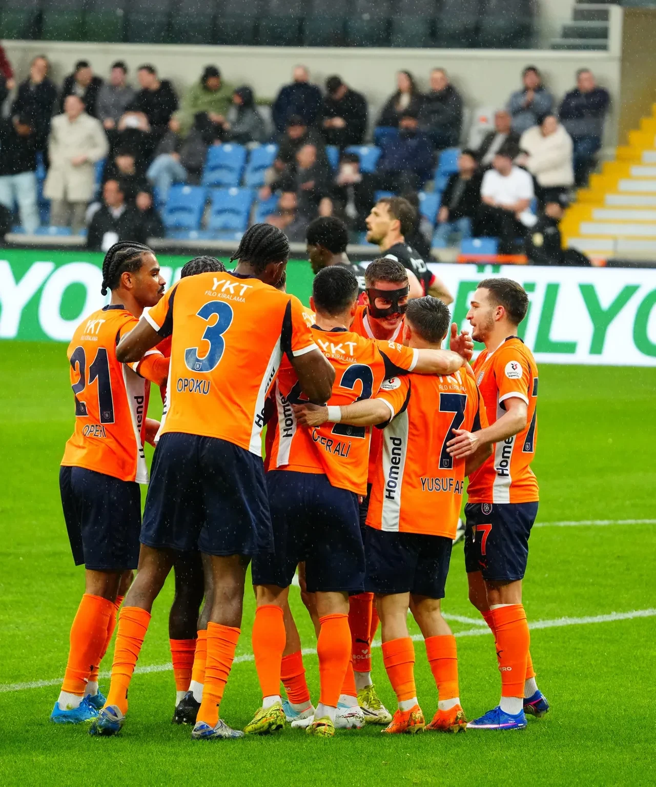 Başakşehir Gençlerbirliği'ni rahat geçti: Başkent temsilcisi ligde 9 maçtır kazanamıyor!