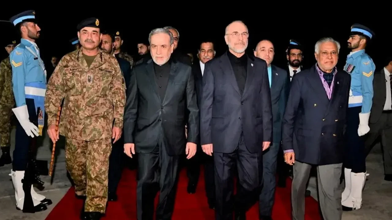 Dünyanın gözü kulağı Pakistan'daki kritik görüşmelerde! ABD ve İran heyetleri İslamabad'a ulaştı