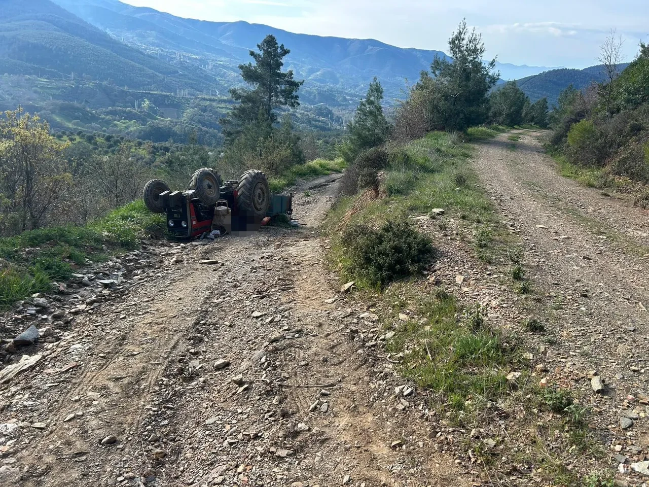Feci kazada aynı aileden 3 kişi can verdi! Manisa'da acı olay