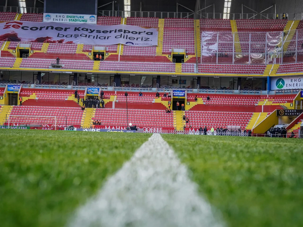Fenerbahçe Kayserispor deplasmanında farklı kazandı: Zirvede ısrar!