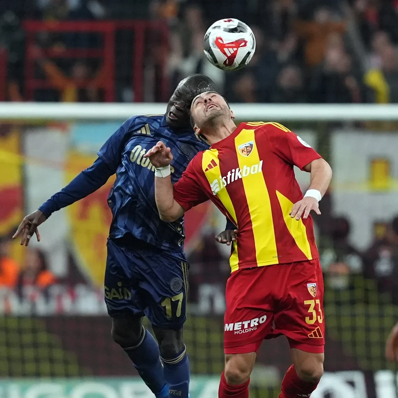 Fenerbahçe Kayserispor deplasmanında farklı kazandı: Zirvede ısrar!