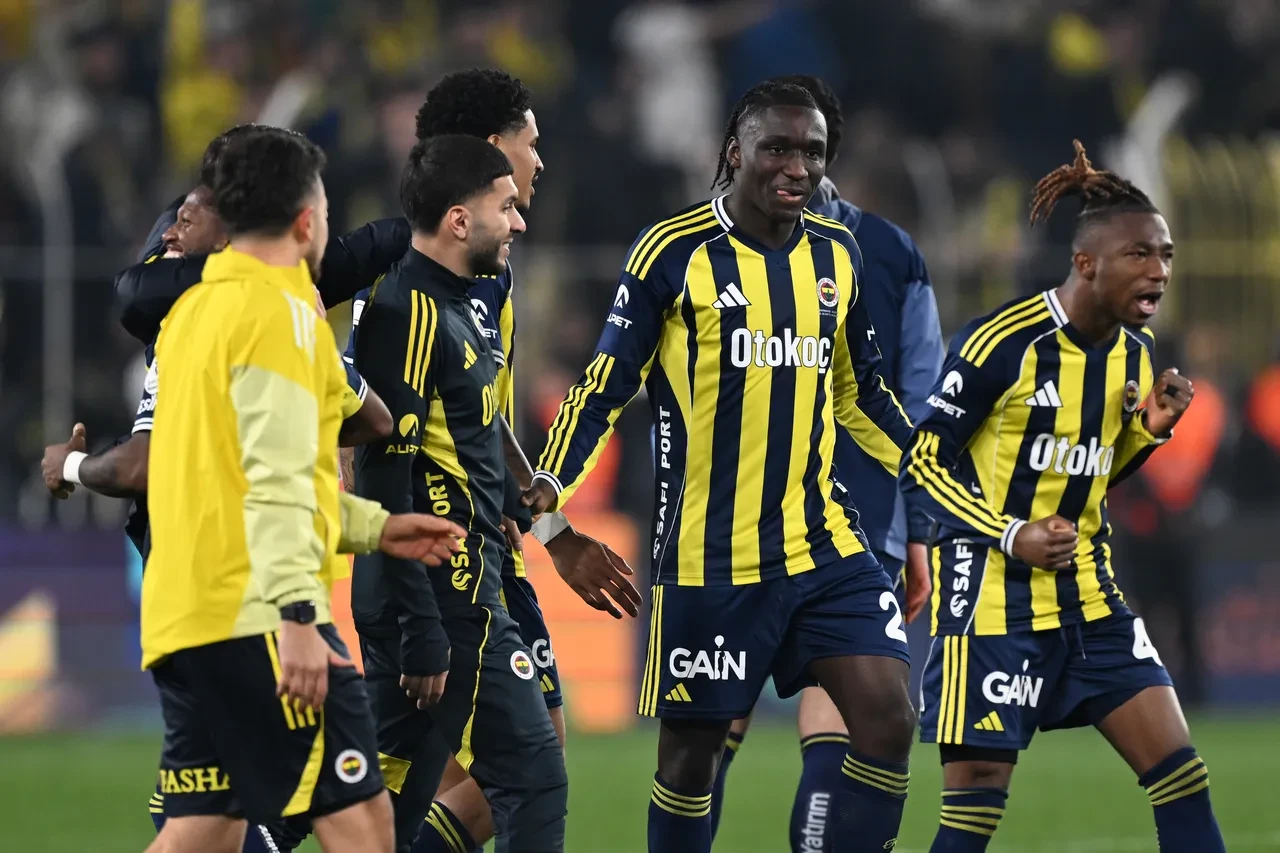 Fenerbahçe, zorlu Kayserispor deplasmanında! İşte Tedesco'nun muhtemel ilk 11'i...
