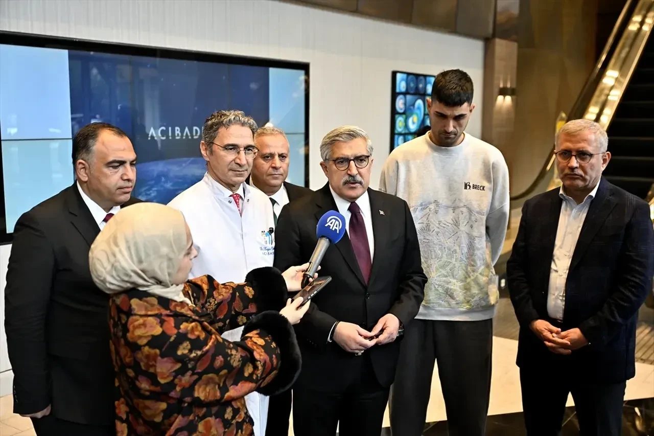 İbrahim Tatlıses ameliyattan çıktı! Hastaneden kritik açıklama 