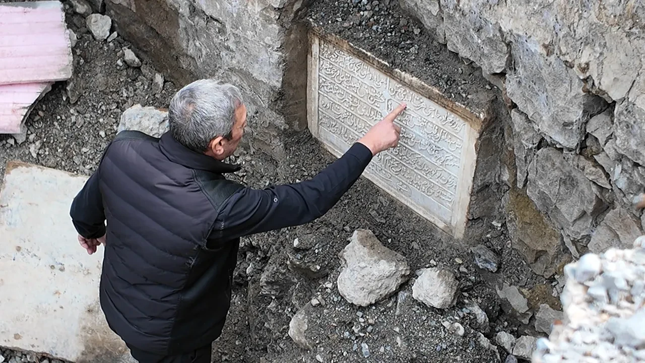 Rize’deki tarihi keşiften çarpıcı detay: Gizemli kitabenin sırrı çözüldü