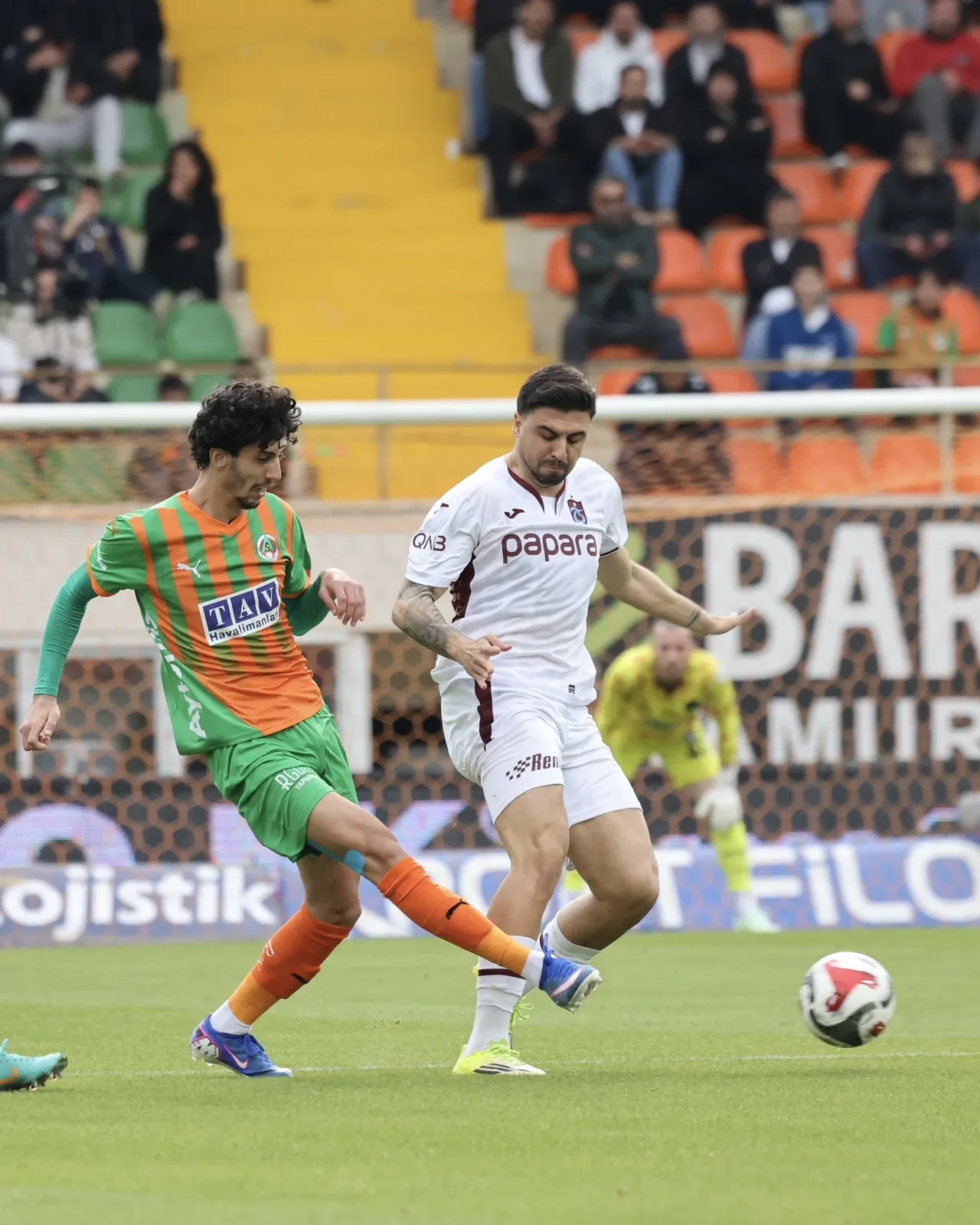 Trabzonspor Alanyaspor deplasmanında aradığını bulamadı: Akdeniz'de gollü beraberlik!
