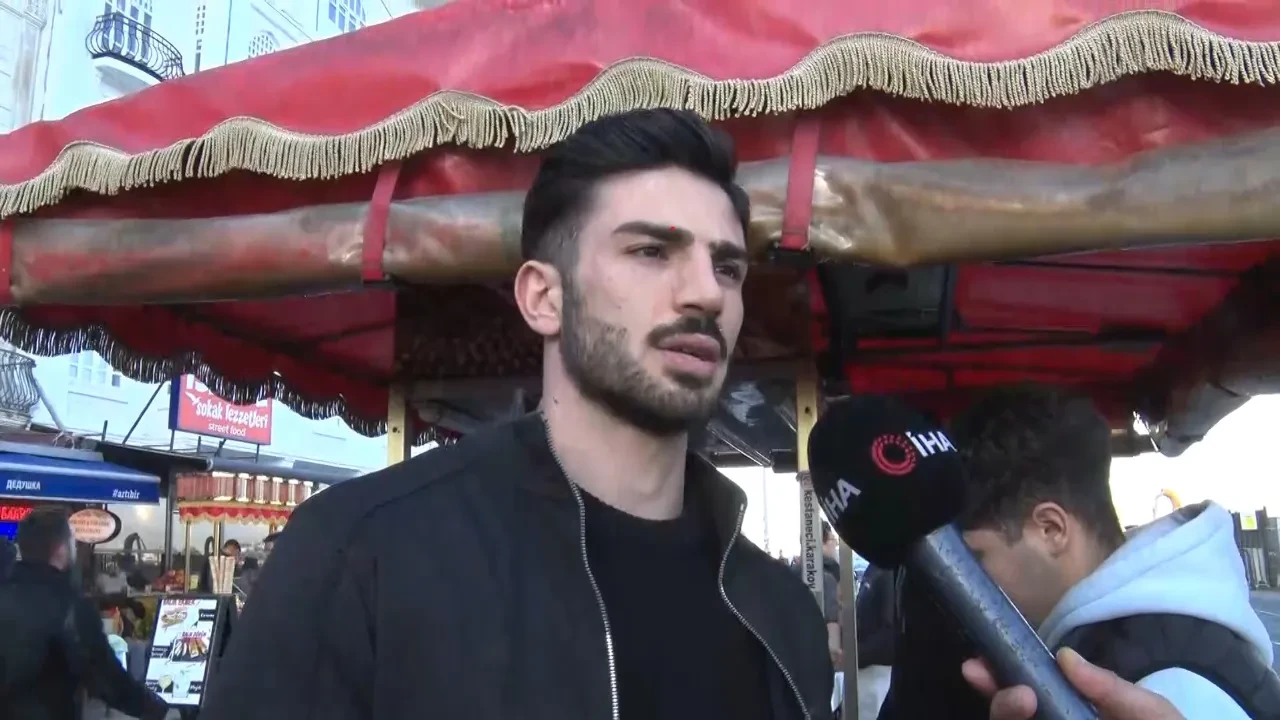 Turistler onun için kilometrelerce yol geliyor! 'Yakışıklı Mısırcı' Alper Temel konuştu: 'İstanbul için reklam gibi oldu'