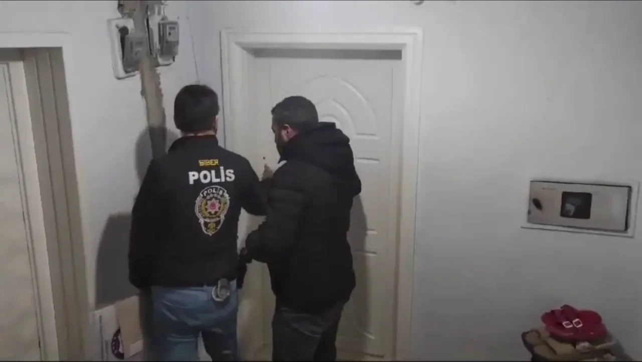 210 milyon liralık vurgun yapmışlar! "Bungalov dolandırıcılığı" operasyonunda suç şebekesi çökertildi